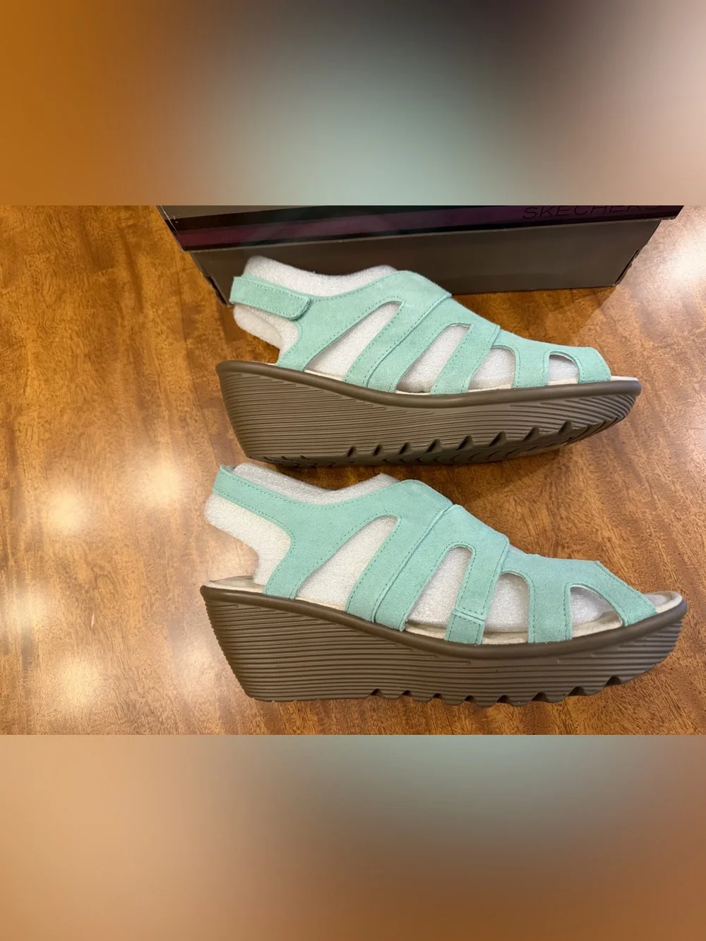 SKECHERS women’s Parallel Stylin Suede Wedge Mint Green Sandals